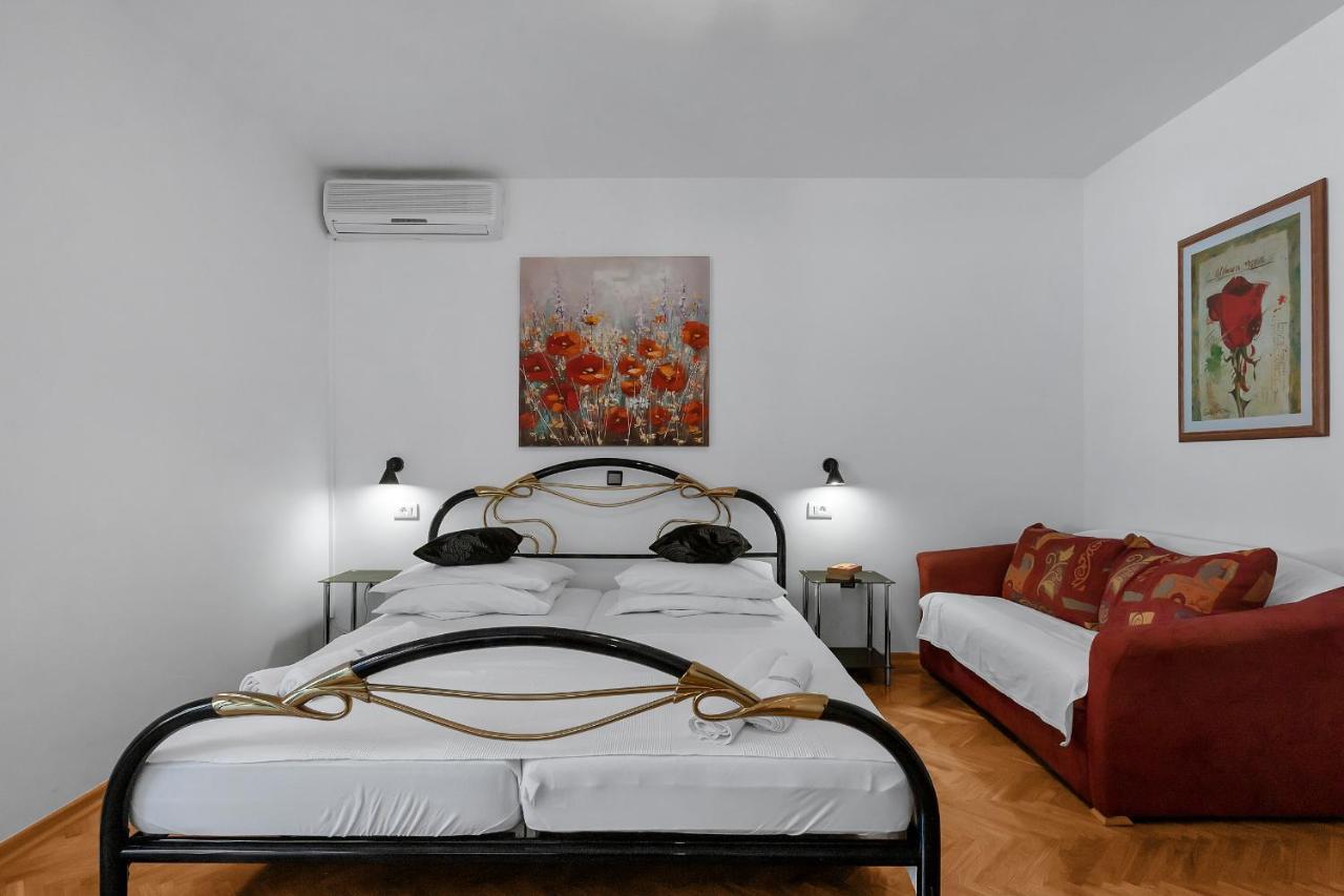 Guest House Lazeta ดูเช ภายนอก รูปภาพ