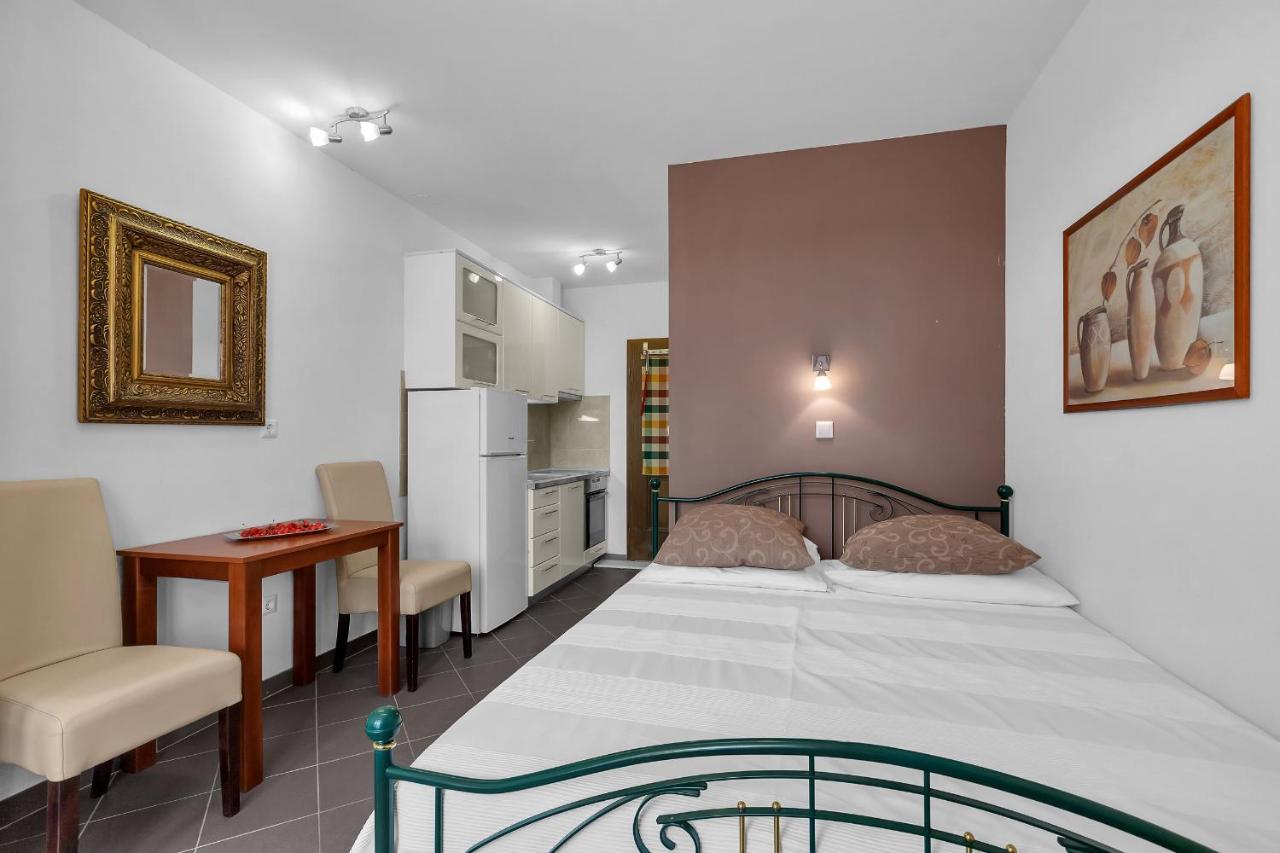Guest House Lazeta ดูเช ภายนอก รูปภาพ