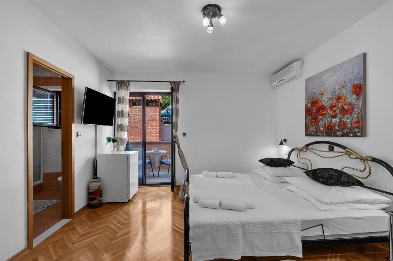 Guest House Lazeta ดูเช ภายนอก รูปภาพ